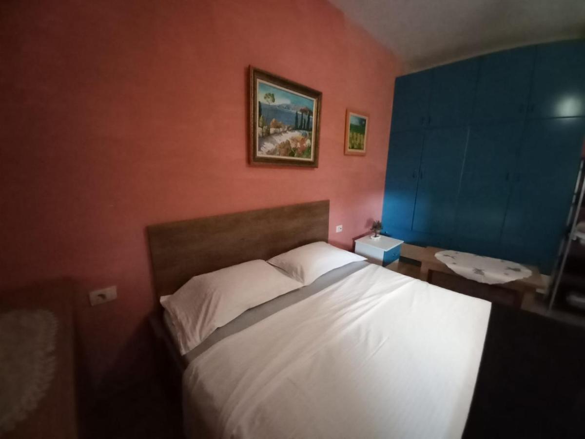 Penthouse Rooms & Aparts Tirana Extérieur photo