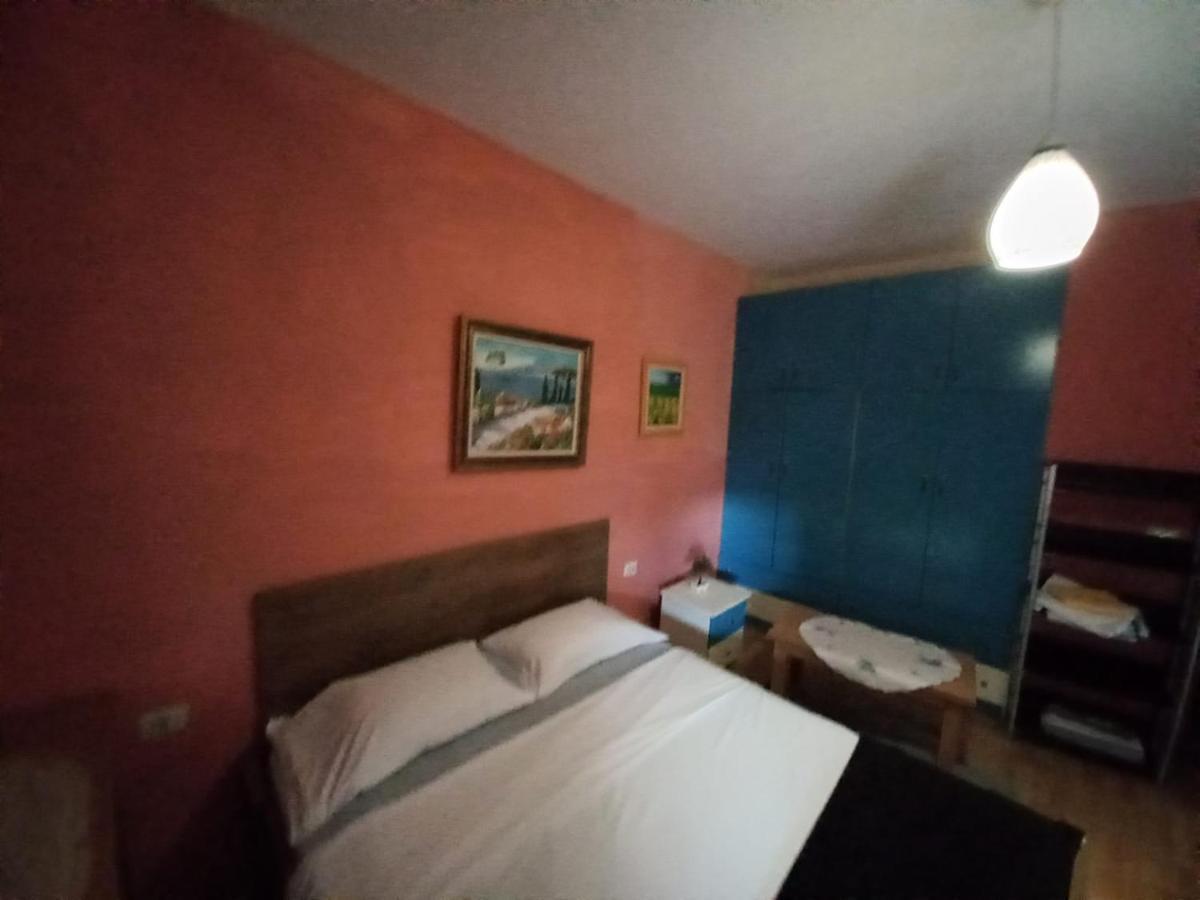 Penthouse Rooms & Aparts Tirana Extérieur photo