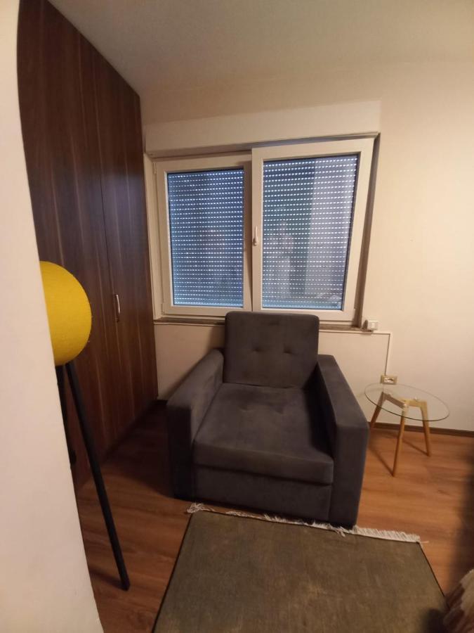 Penthouse Rooms & Aparts Tirana Extérieur photo