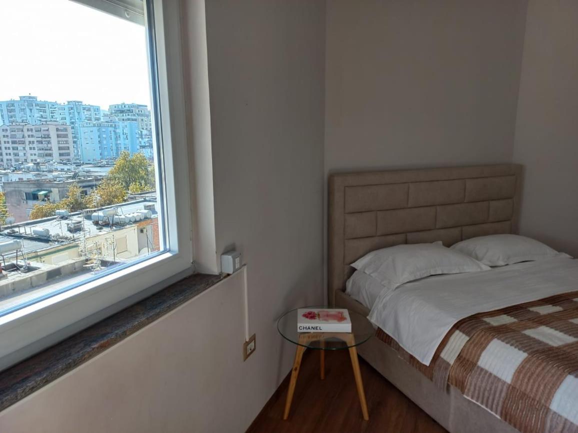 Penthouse Rooms & Aparts Tirana Extérieur photo