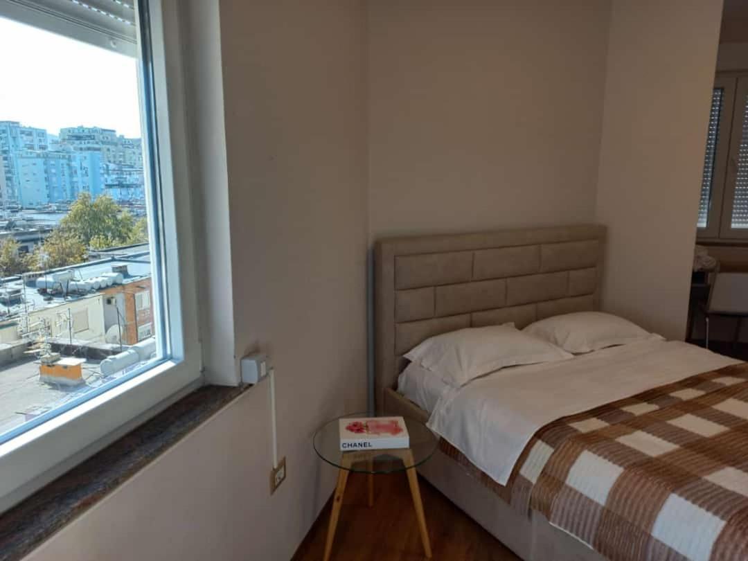 Penthouse Rooms & Aparts Tirana Extérieur photo
