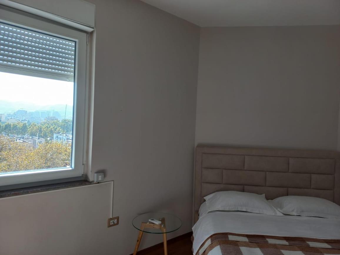Penthouse Rooms & Aparts Tirana Extérieur photo