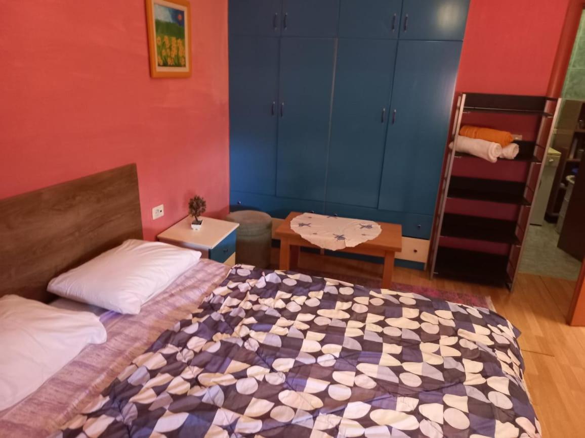 Penthouse Rooms & Aparts Tirana Extérieur photo