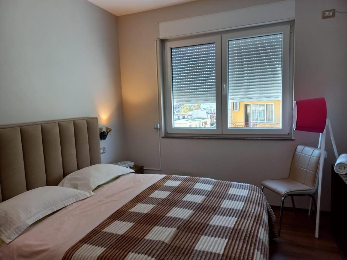 Penthouse Rooms & Aparts Tirana Extérieur photo